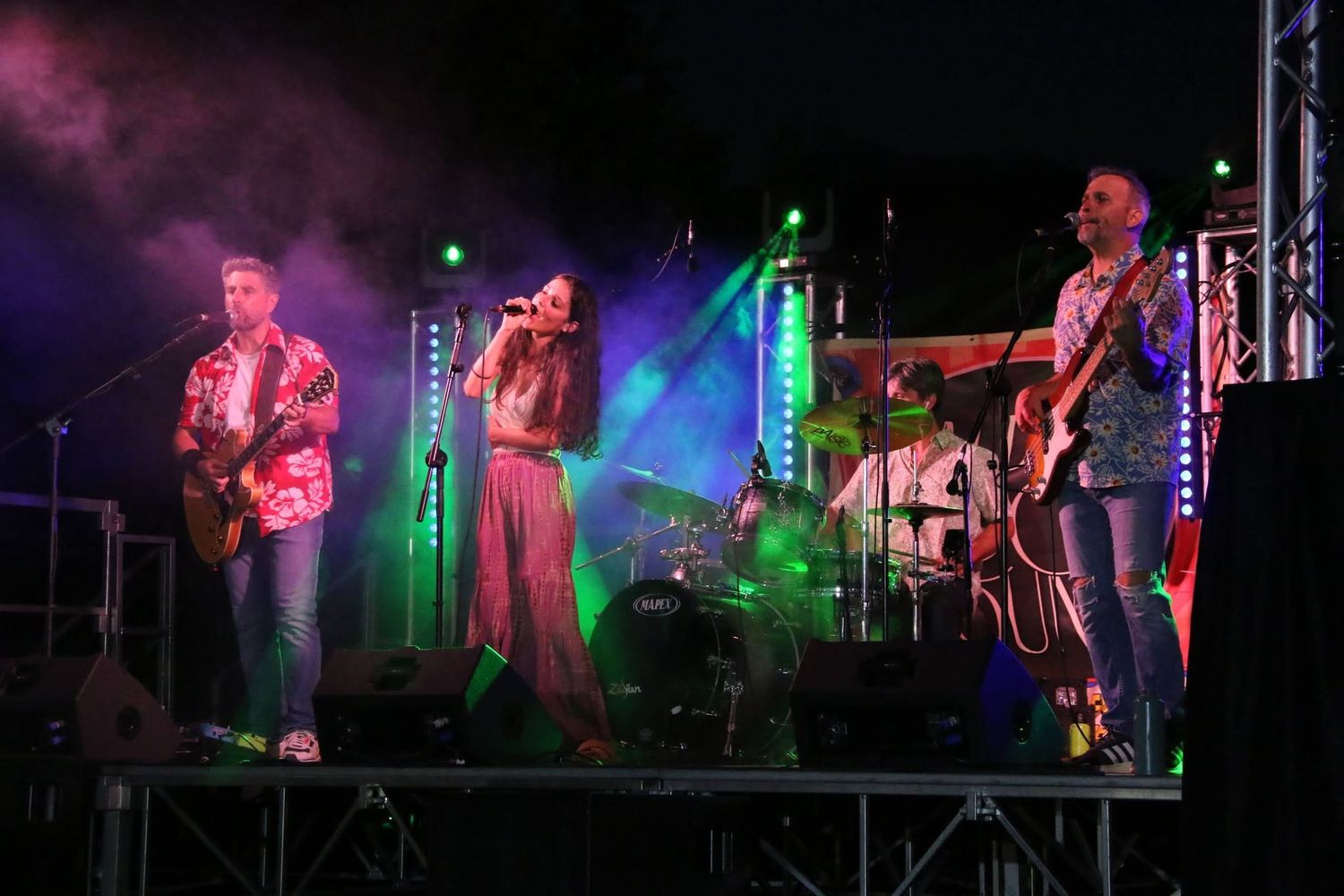 The Soulful Dress dal vivo