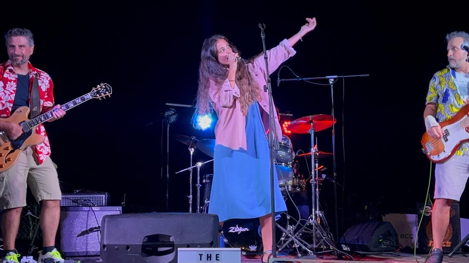 The Soulful Dress dal vivo