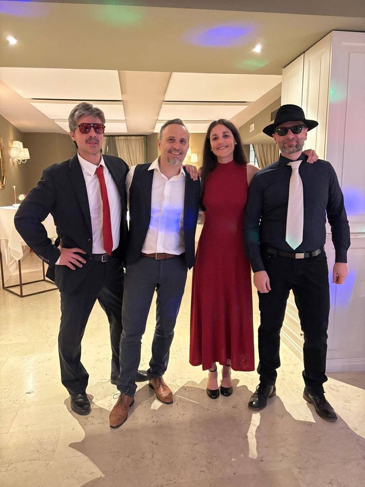 The Soulful Dress dal vivo